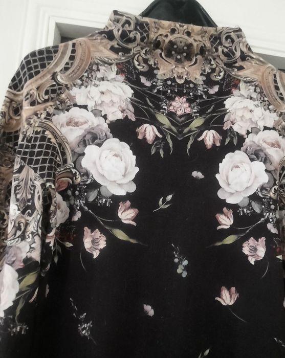 Предлагам блузи на 29  Desires.