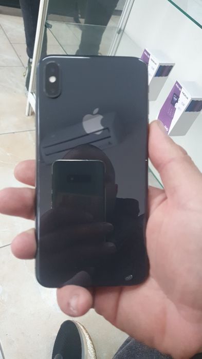 Iphone xs max като нов е