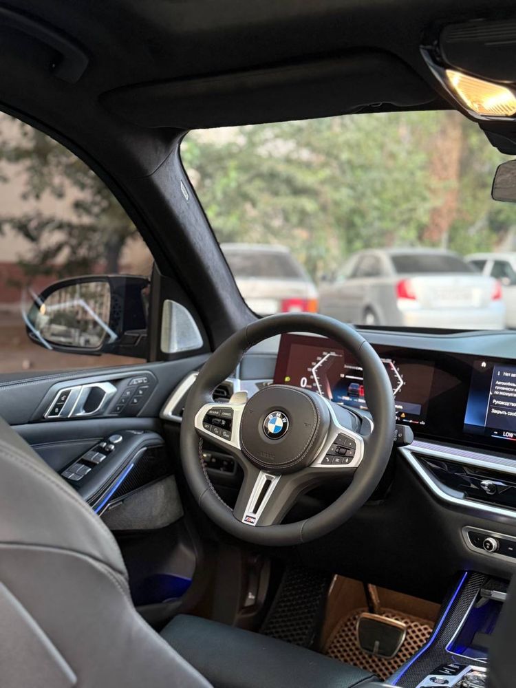 BMW X7 M60i возможно приобрести в рассрочку