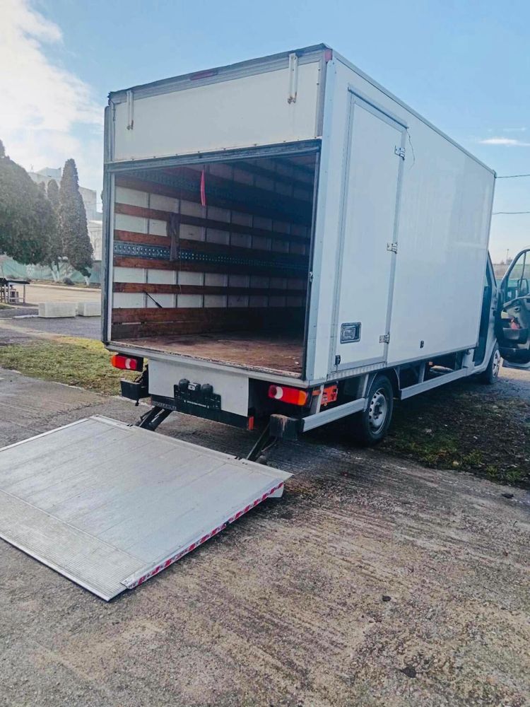 Renault Master, cub cu lift si Renault Trafic de vanzare