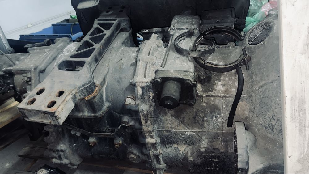 De vanzare motor atego complet