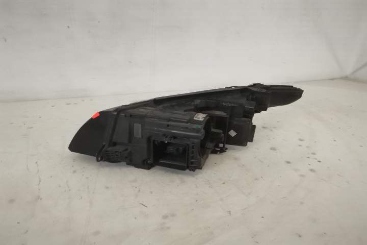 Фар Дясно Би-Ксенон Оригинален Повреден Ленд Роувър / Land Rover Range