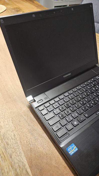 Лаптоп Toshiba Portege R930