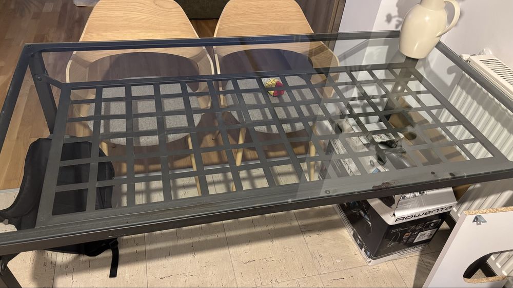 Vand masa si 4 scaune