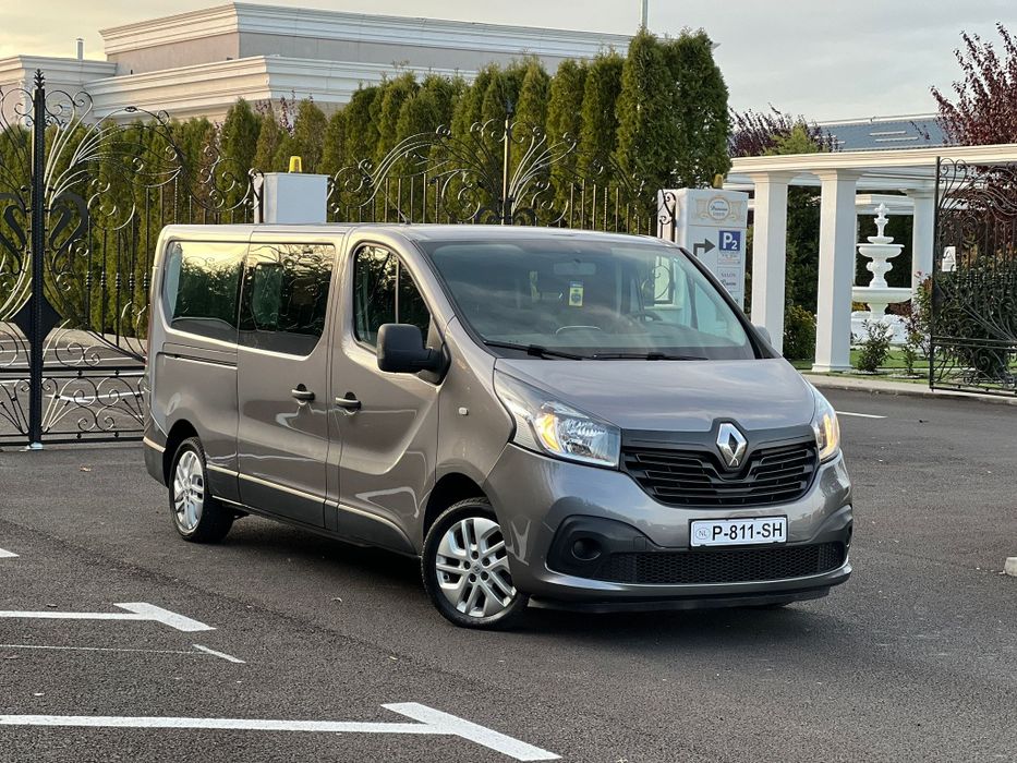 Renault Trafic # 2016 # EURO 6 # EXTRA LUNG # Climă Față-Spate # 8+1 #