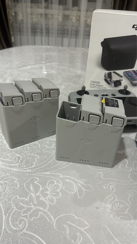 Дрон DJI mini 3 Потчти новый көп ұшпаған идеал жұмыс жасап тұр