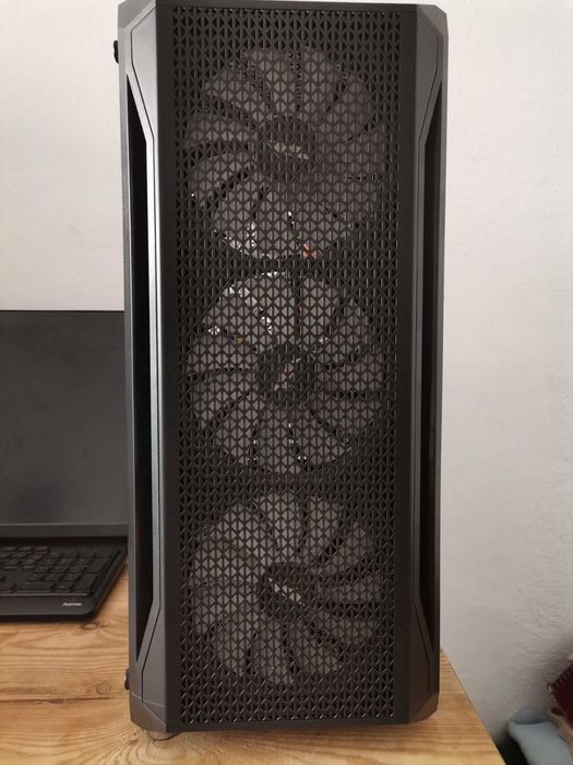 Настолен компютър, подходящ за гейминг