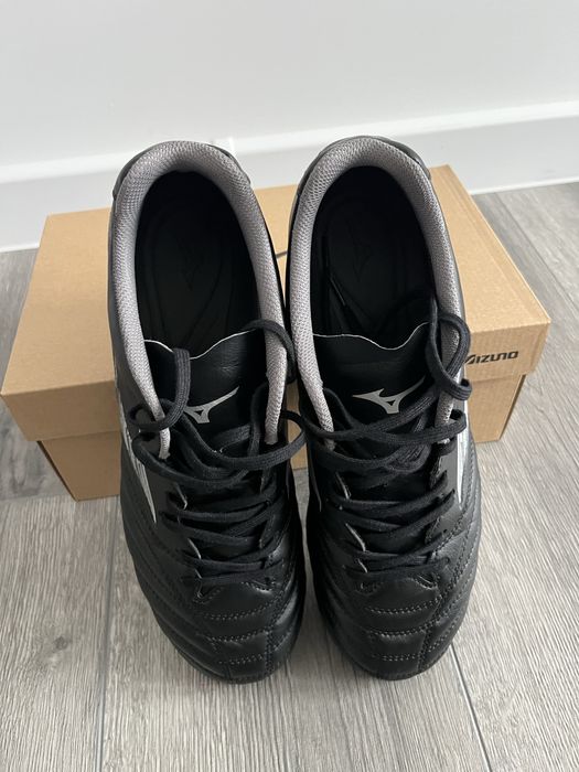 Нови Стоножки MIZUNO 41 Номер