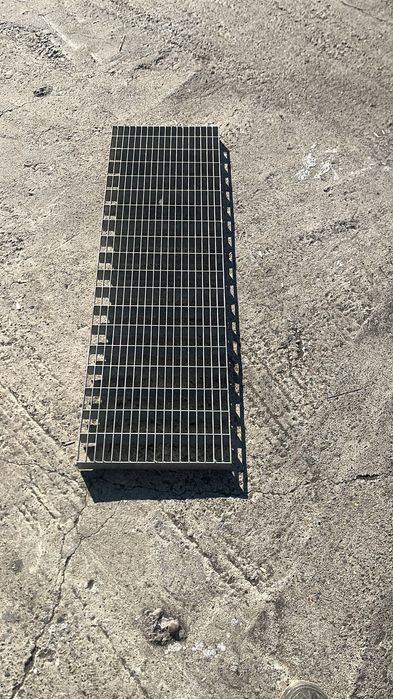 Trepte zincate-calitate superioara