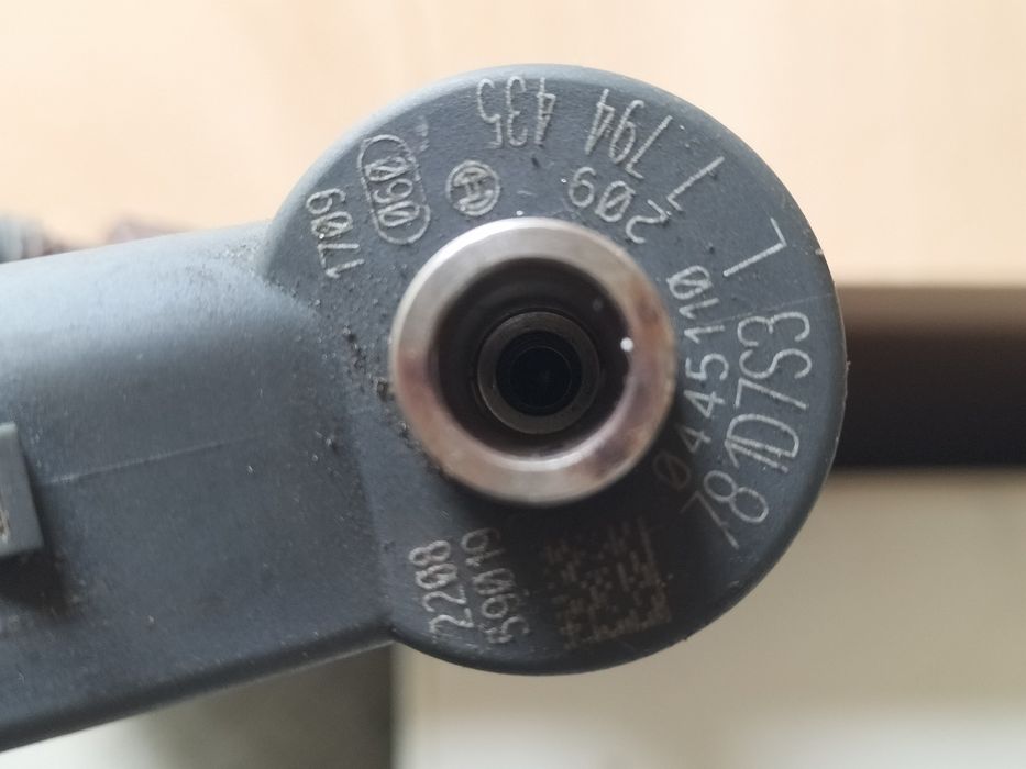 Injectoare BMW E90m47d20,cod 0445110209 sau7794435