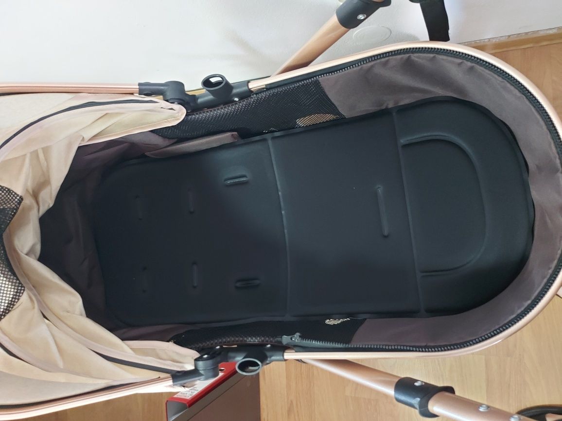 Carucior bebe  3 în 1,  foarte ușor