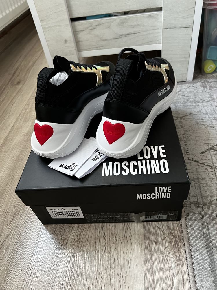 Adidasi Love Moschino nr 35