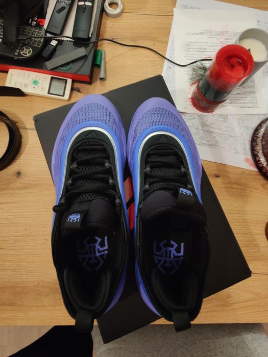 Adidas Don Issue 6 - 43 1/3 син/лилав 100 лв.