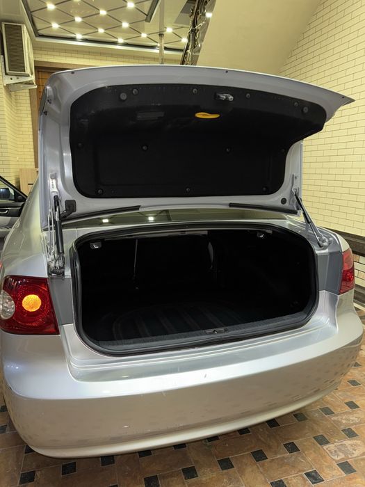 Kia optima 2007.
