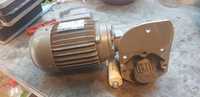 Motor cu reductor