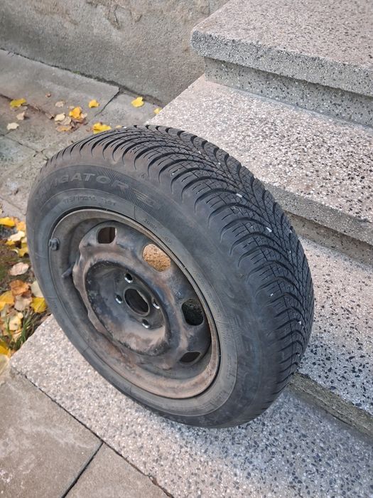 4бр гуми + 1бр резервна и крик