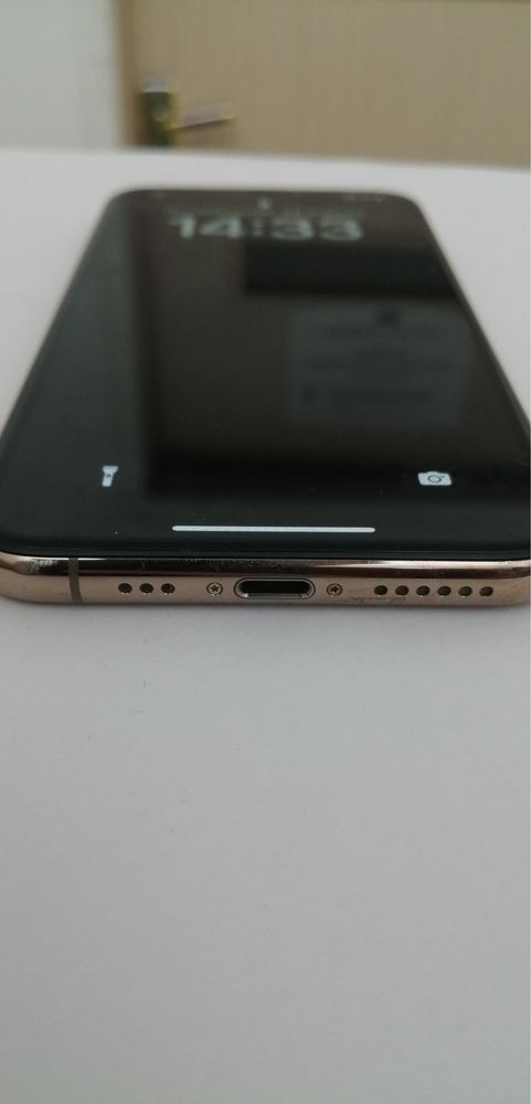 iPhone 11Pro gold