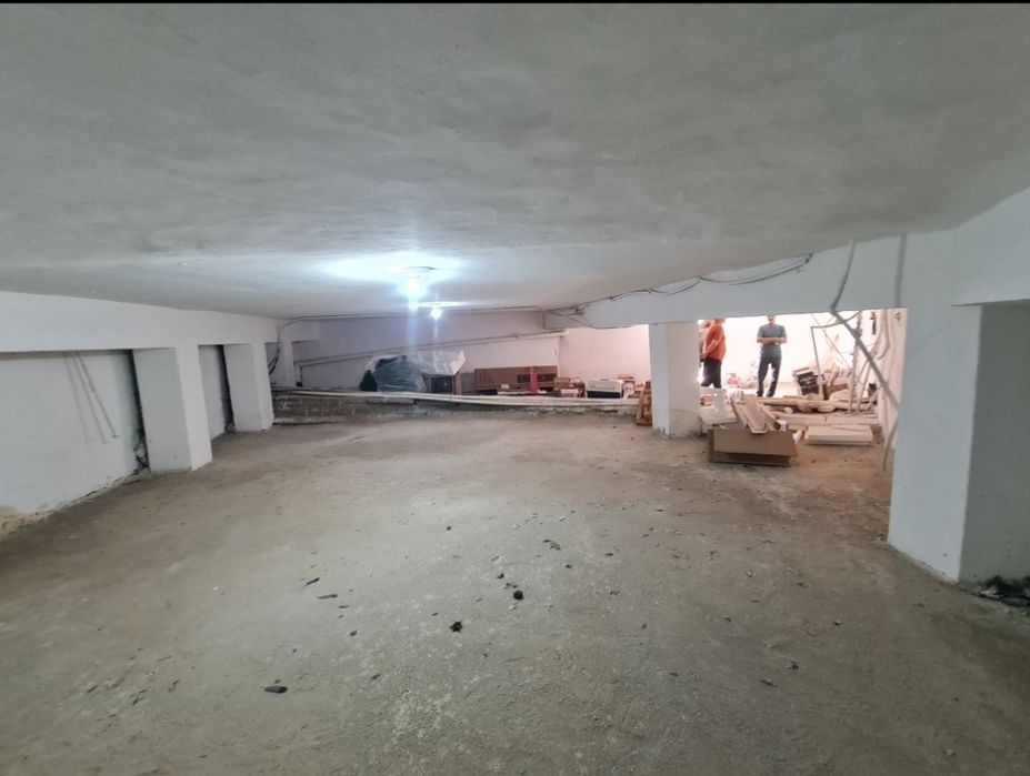 Шахар марказида 100м2 аренда склад учун жой 1 линия