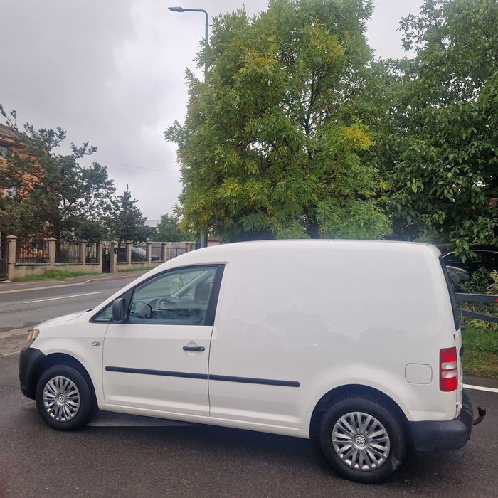 Volkswagen Caddy 2011 1.6d 105cp euro5 clima pret 4890e neg