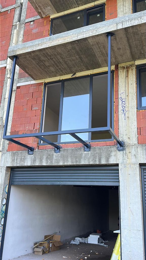 Продава се Едностаен апартамент в Благоевград, Освобождение - 65 кв.м за 17 €/кв.м - Снимка #8