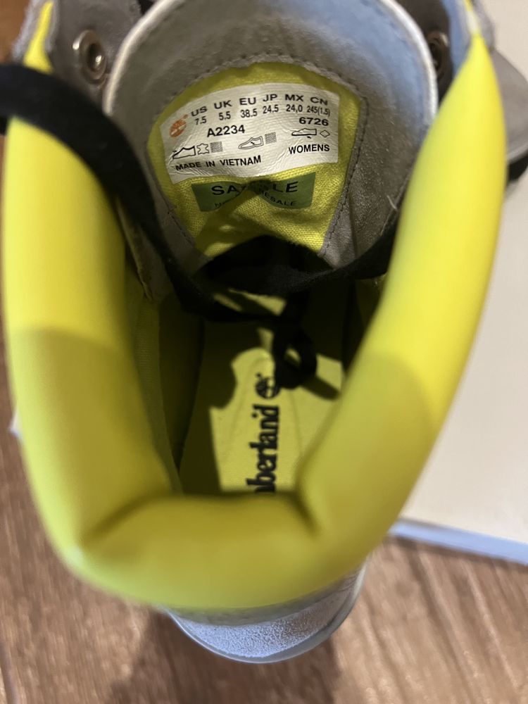 Обувки Timberland от естествен набук