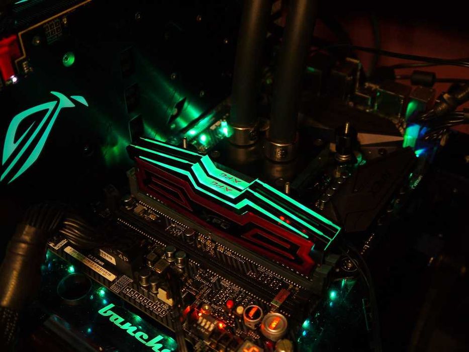 ADATA XPG Spectrix D40 DDR4, 2400MHz, CL16, 2x8GB