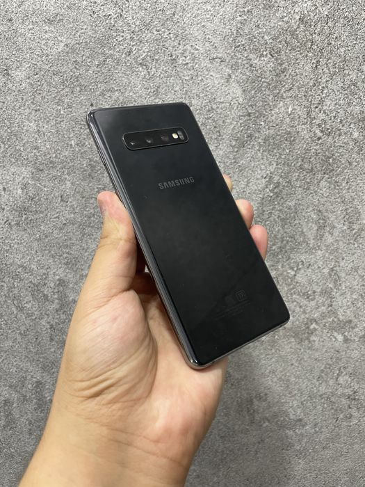 Samsung Galaxy S10 plus ideal vietnam