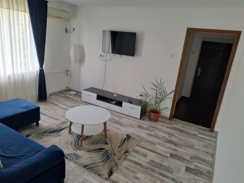 Inchiriez in regim hotelier apartament 2 camere ultracentral