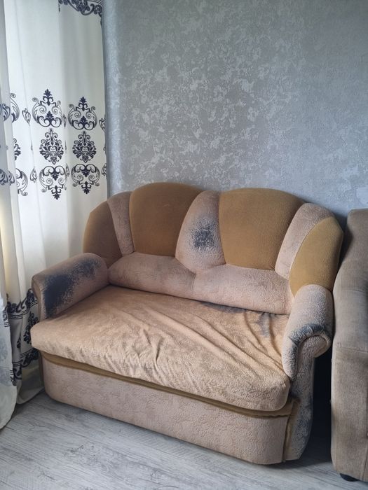 Отдам в хорошие руки диван б/у