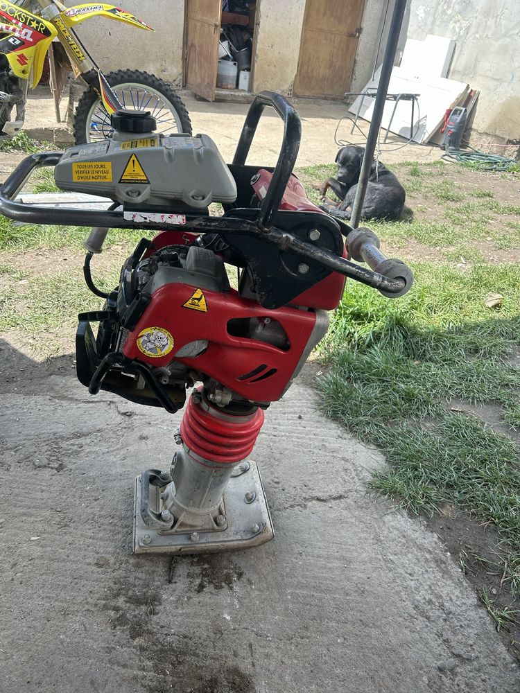 Vand talpa compactoare MiKasa MTX - 60