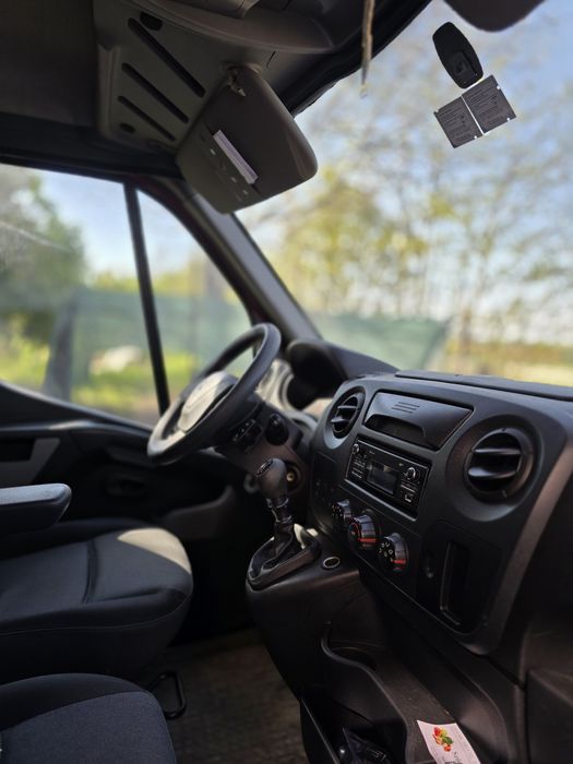 Vând sau schimb Renault master