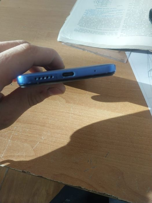 Обменяю на айфон 7 8