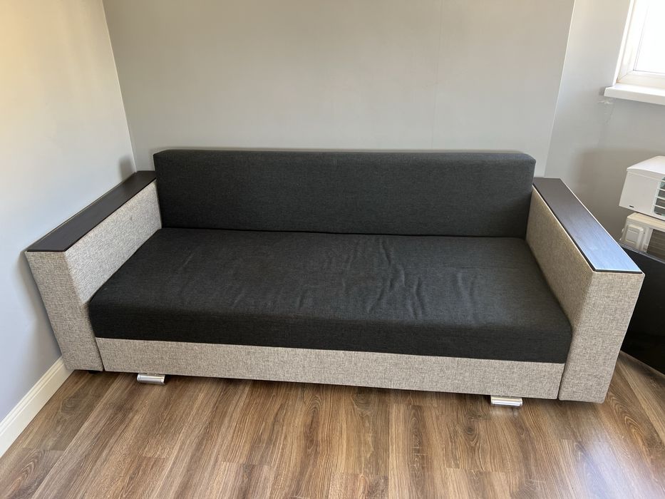 Продаю диван. Срочно!!!