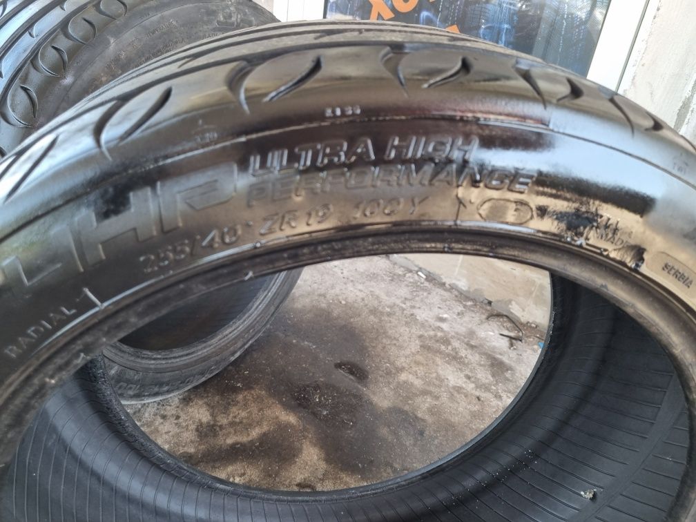 Летни гуми 255/40 R18 Taurus