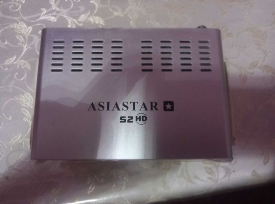 тюнер Asiastar S2HD.
Состояние отличное, почти новый.
Есть Y
