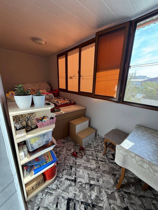 Eshonguzar da 2 xonali kvartira sotiladi. 2.2.4