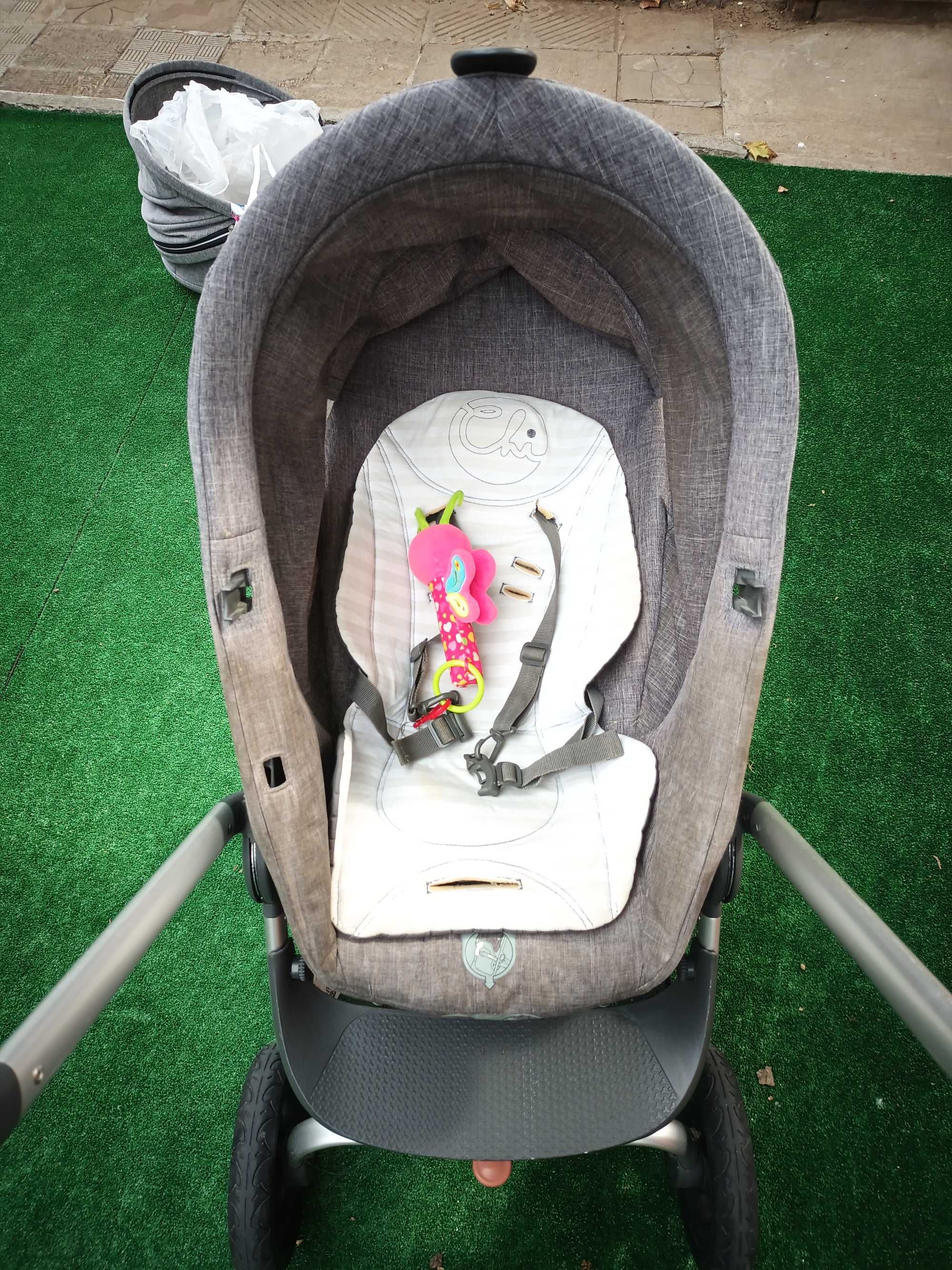 Бебешка количка Stokke