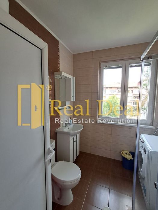 Дава се под наем Четиристаен апартамент в София, Медицинска академия - 130 кв.м за 850 € - Снимка #12