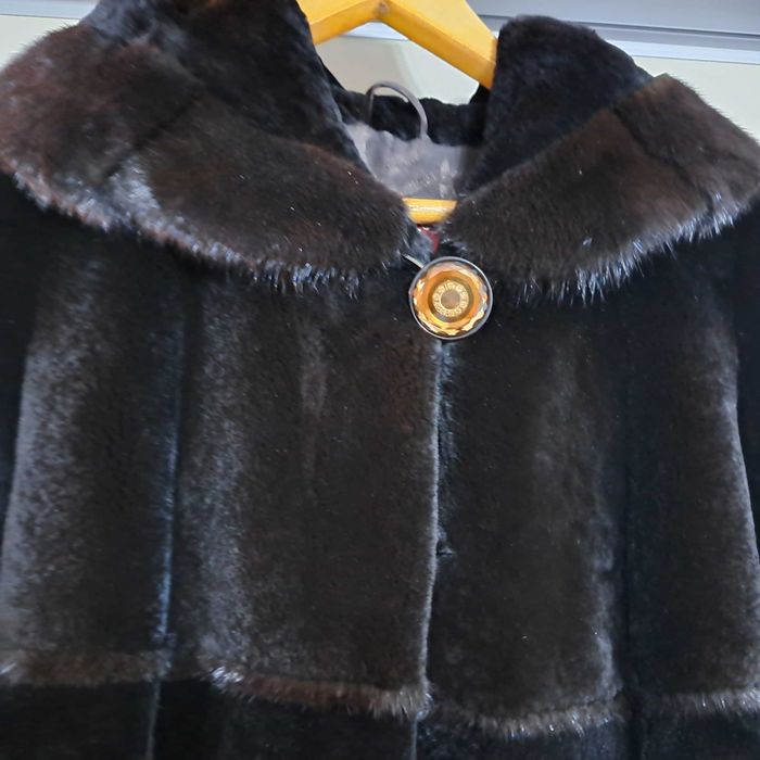 Продам шубу, мех-стриженый бобер