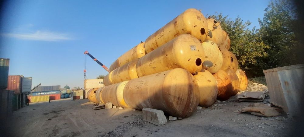 Emalni Yomkost 24 kub narxini telda kelishamiz manzil toshkent shaxar.