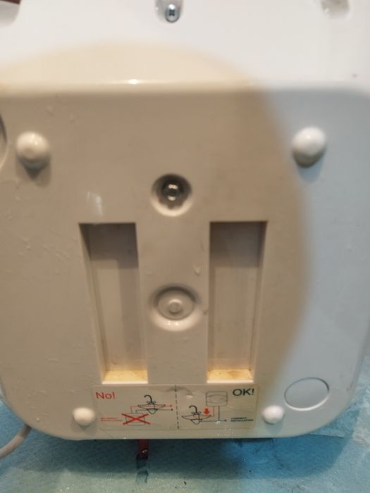 Компактен 7 л бойлер TESY за монтаж над или под мивка
GCA 0715 G01 RC