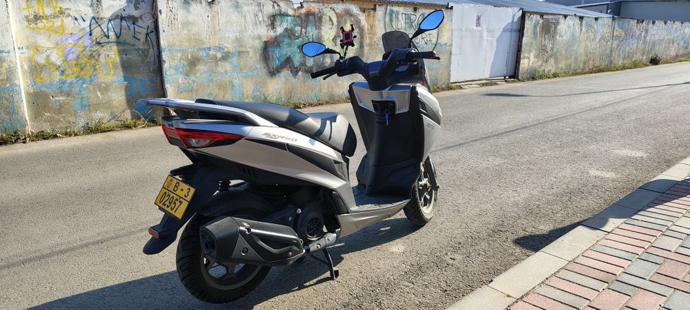 Scuter Aprilia SXR 50