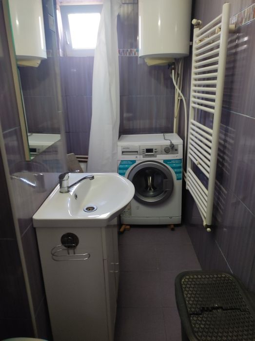 Apartament de închiriat.