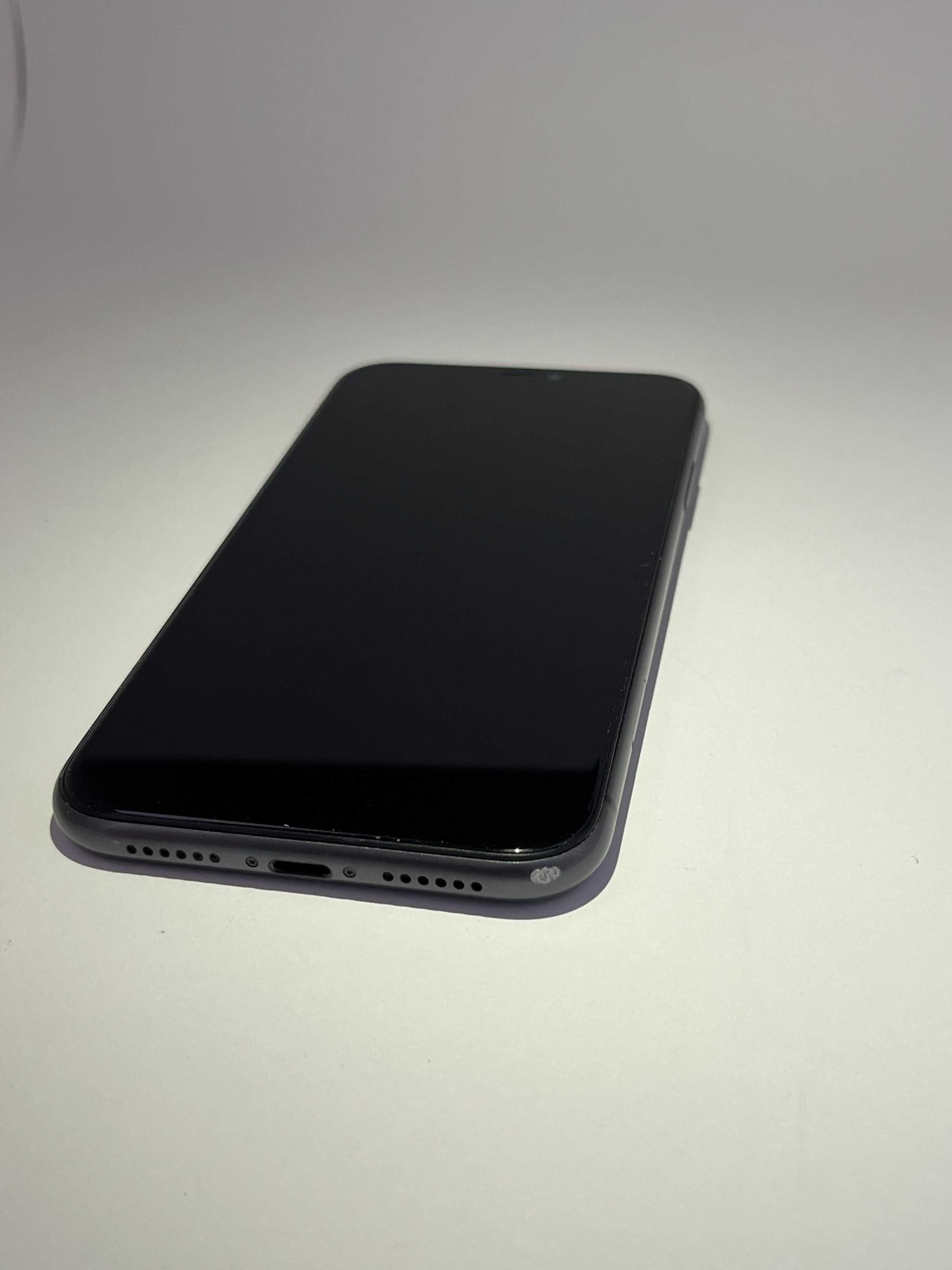 iPhone 11 Черен – Работи отлично