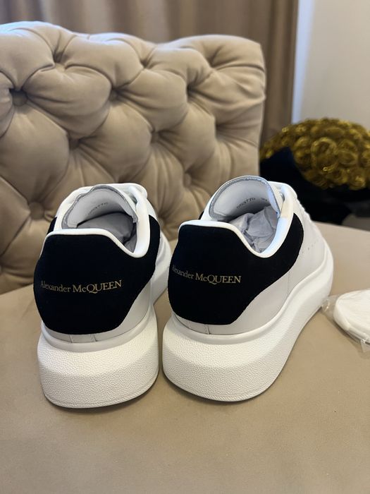 Alexander Mcqueen