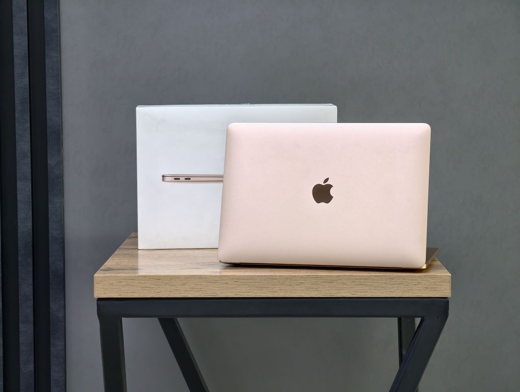 Macbook Air M1 8/256 GB 13' 10 циклов | Mobile Zone