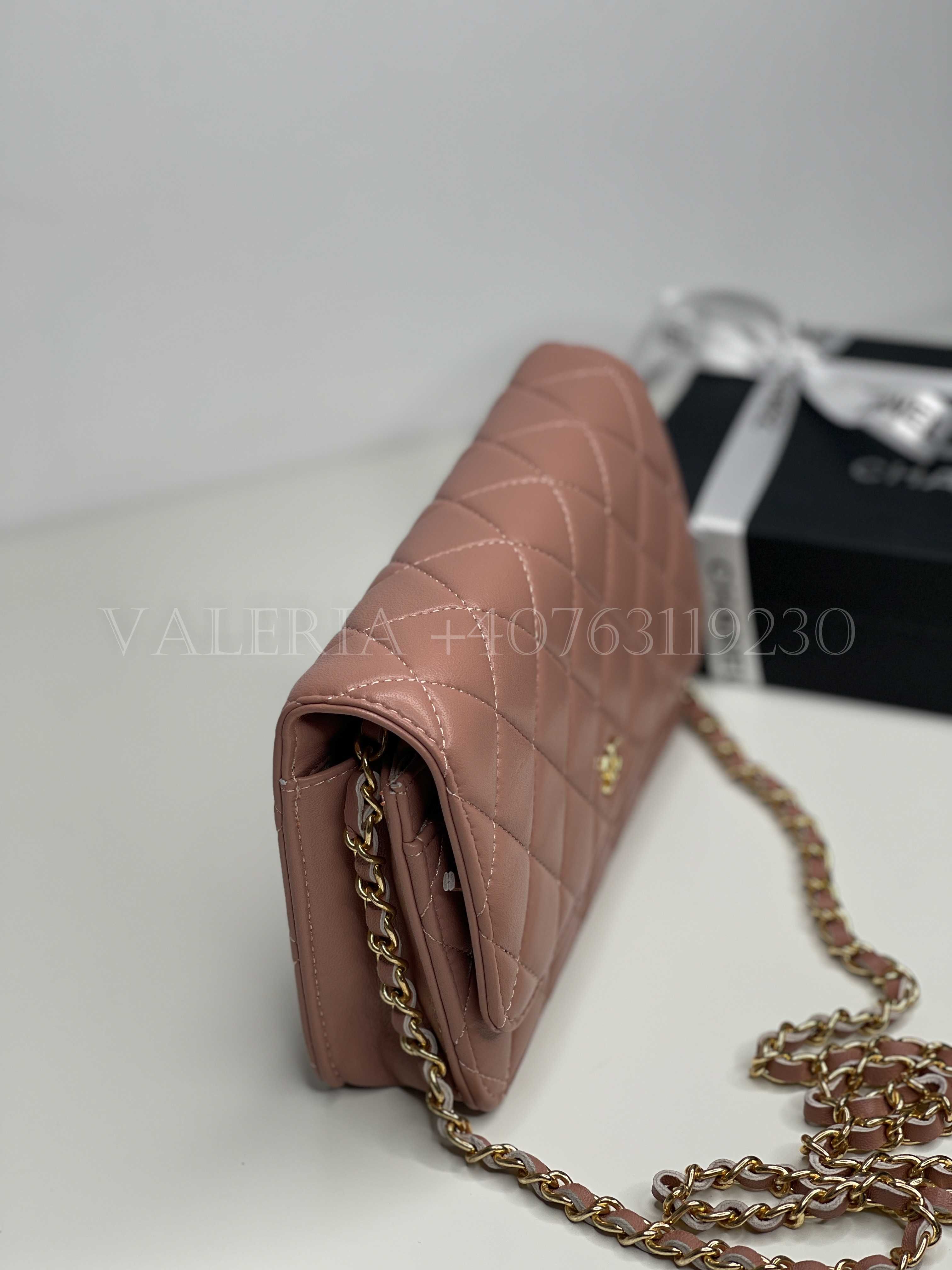 Geanta Chanel - Rose Pudra Walllet on Chain
