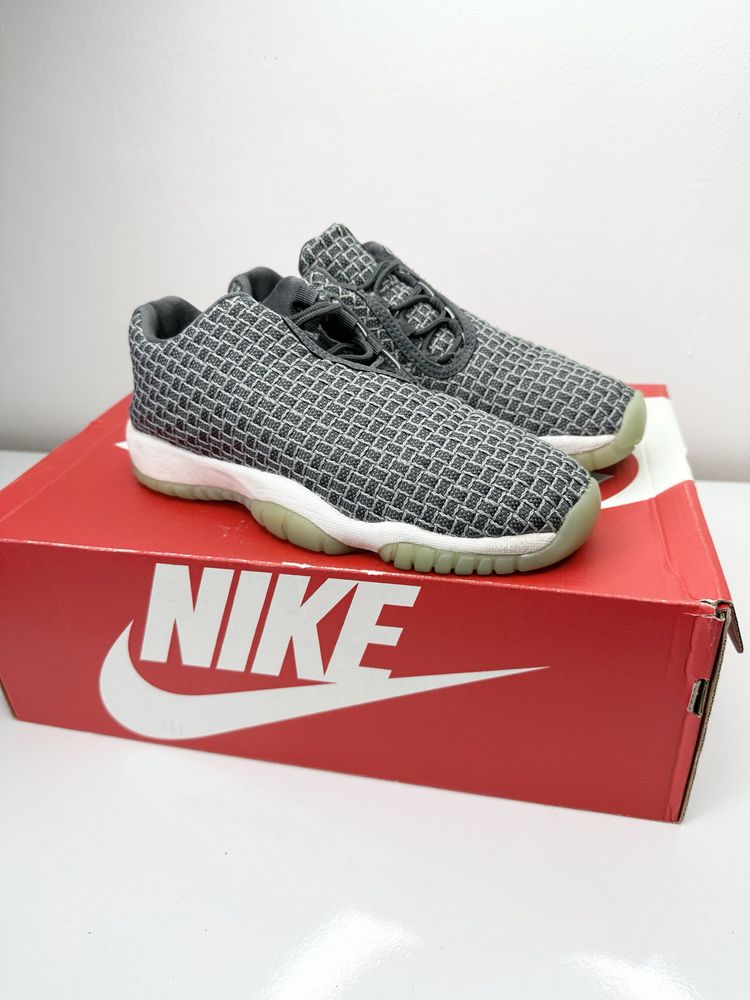 Air Jordan Future  (37) Маратонки