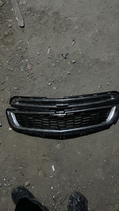 решотка радиатора chevrolet cobalt