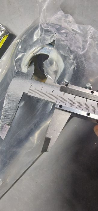 Tirant inferior tractor new holland valtra same fiat fendt deutz masse